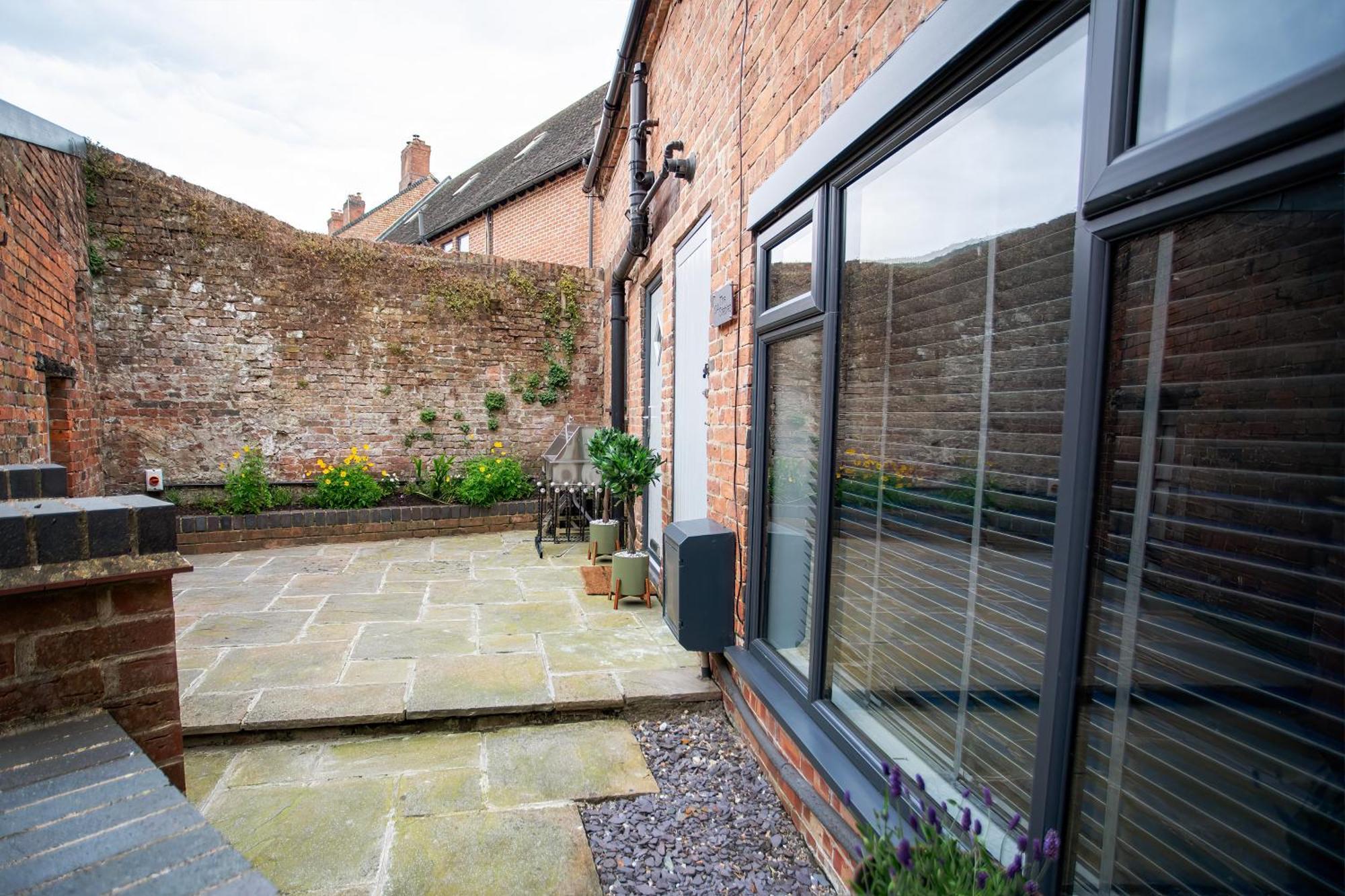 Stunning Ashbourne Town Centre Cottage Near Alton Towers Peak District Derbyshire Exteriér fotografie